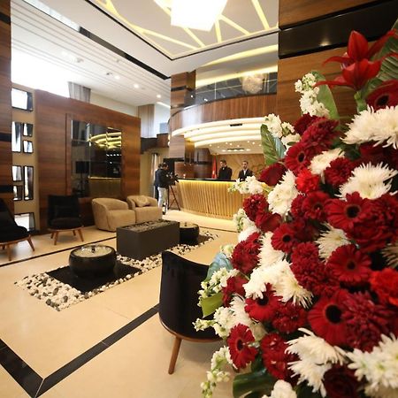 فندق صحارى الخليج Sahara Gulf Hotel Apartments Аман Екстериор снимка