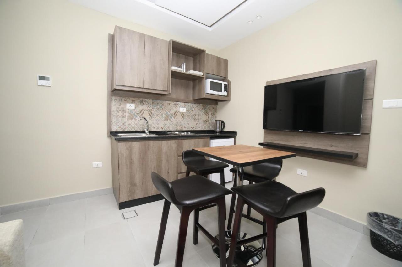 فندق صحارى الخليج Sahara Gulf Hotel Apartments Аман Екстериор снимка