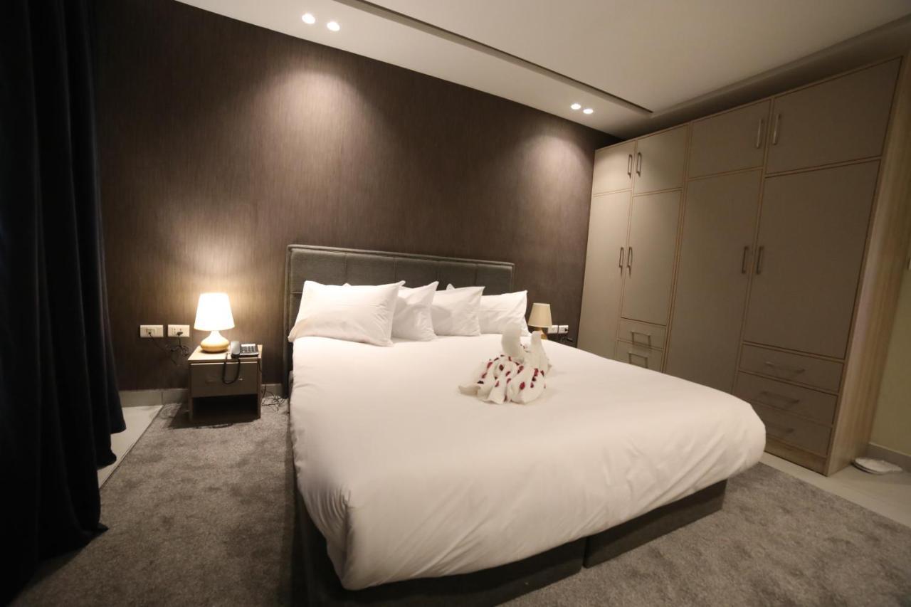 فندق صحارى الخليج Sahara Gulf Hotel Apartments Аман Екстериор снимка