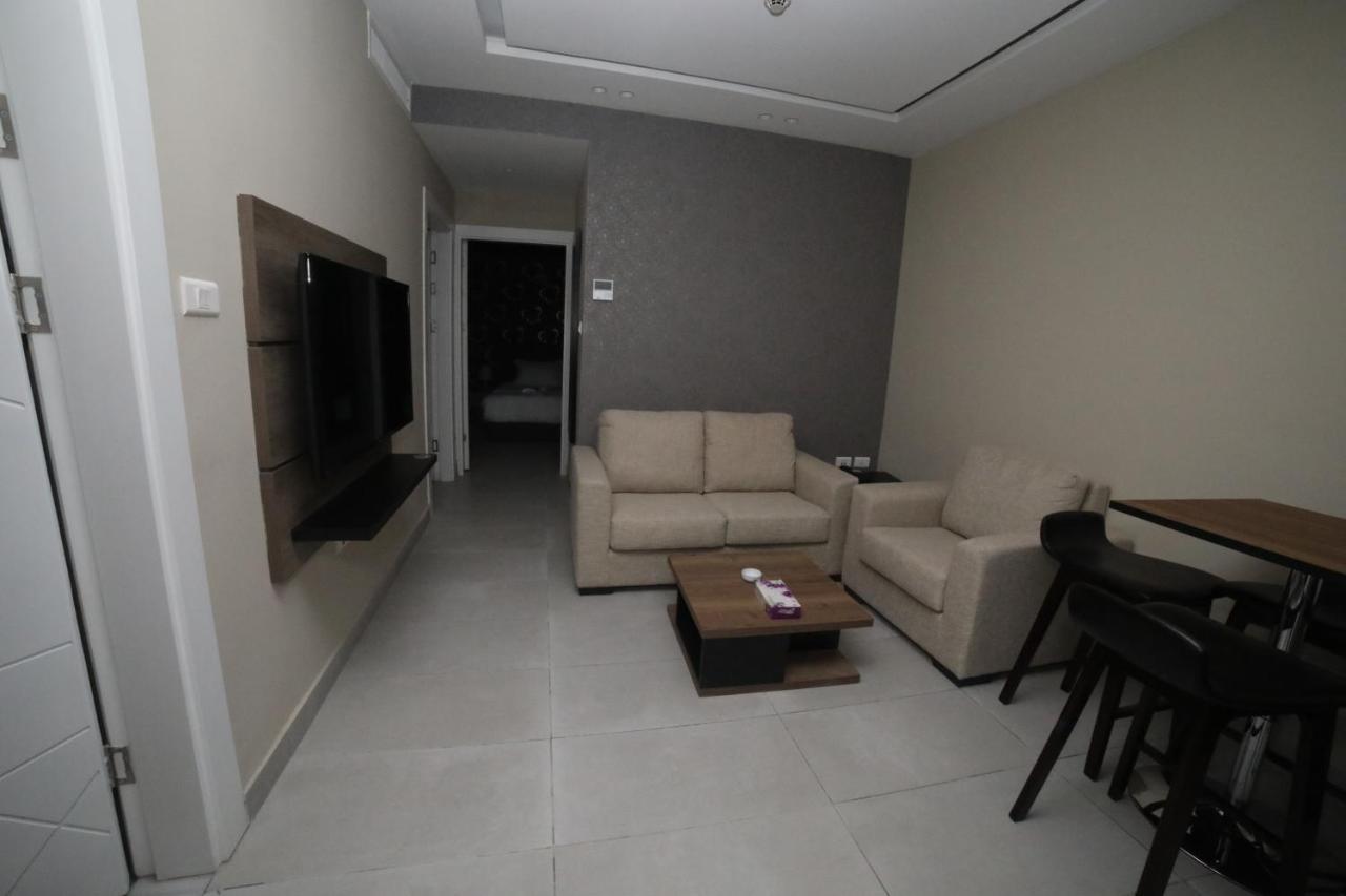 فندق صحارى الخليج Sahara Gulf Hotel Apartments Аман Екстериор снимка